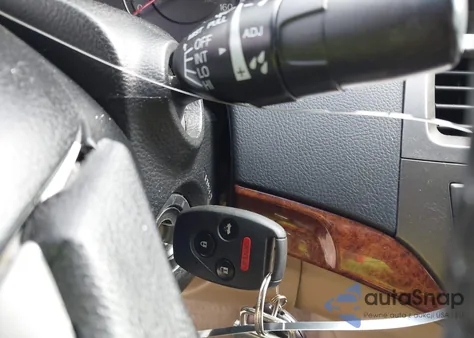 2012 Honda Accord 2.4 Ex-L z USA, uszkodzony, nr VIN 1HGCP2F81CA093662